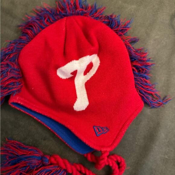 New Era Phillies Mohawk tassel knit hat - Picture 2 of 4